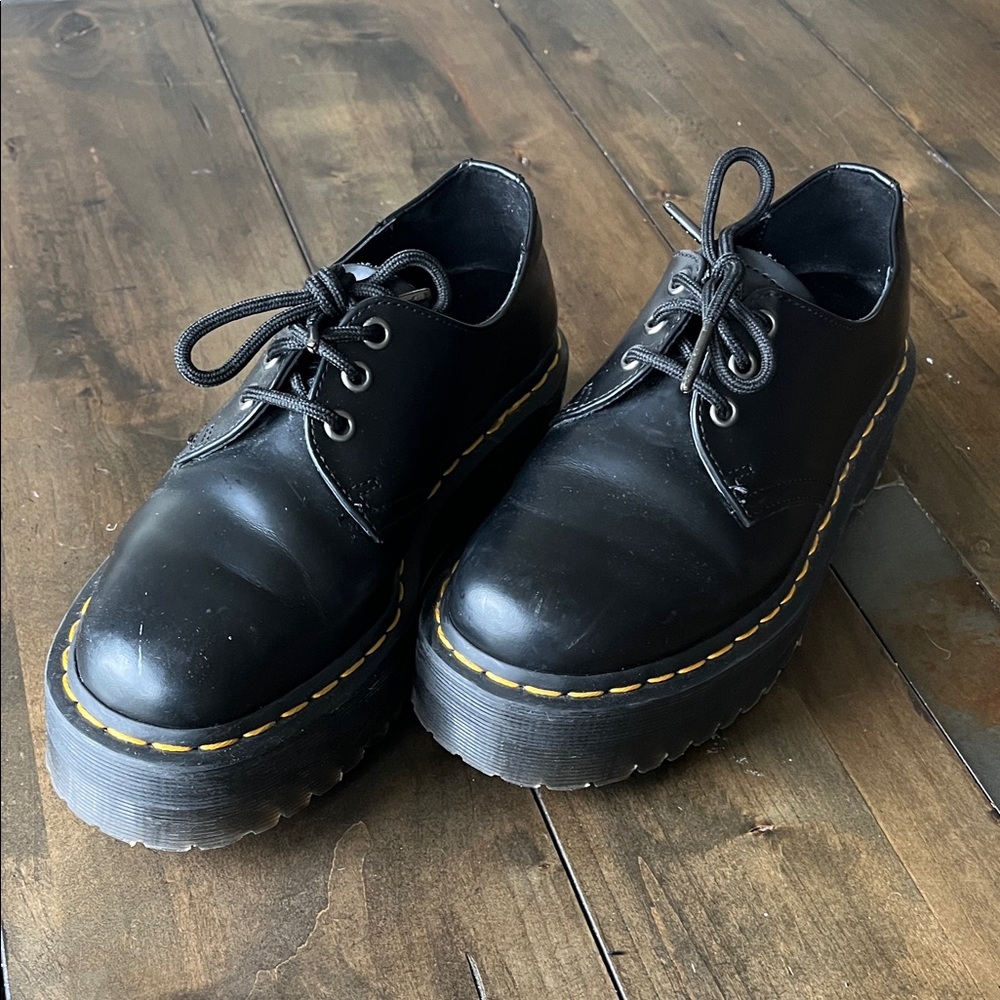PRICE DROP!!! Dr Martens 1461 Black Leather Shoes Like New